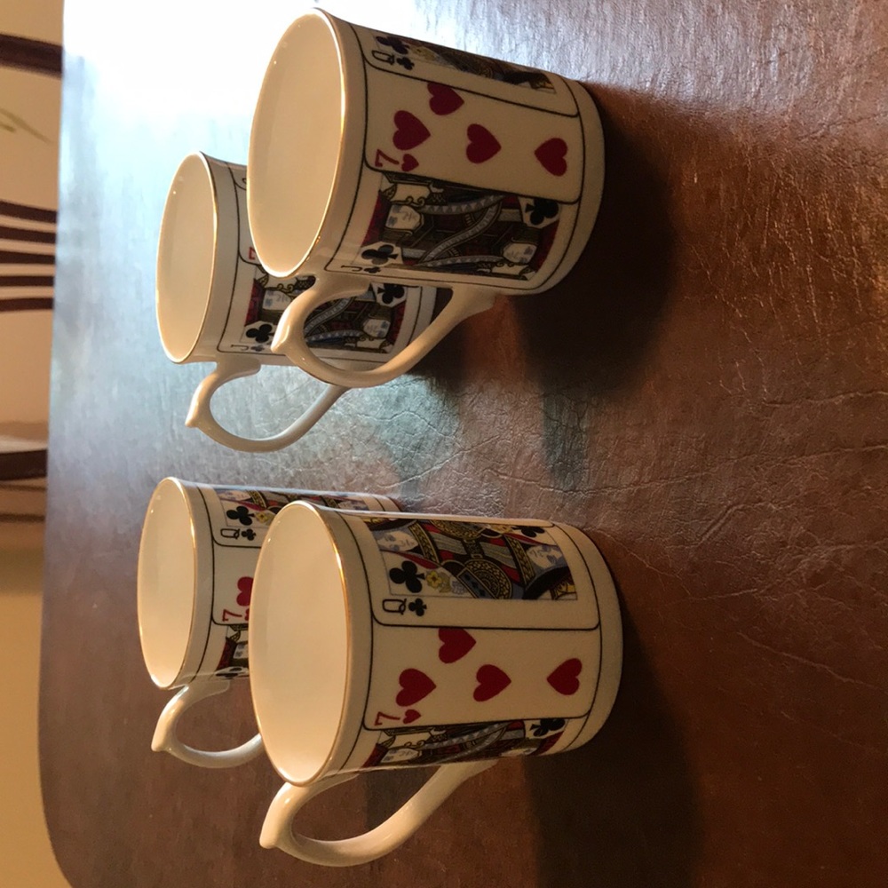 4 card themed mugs